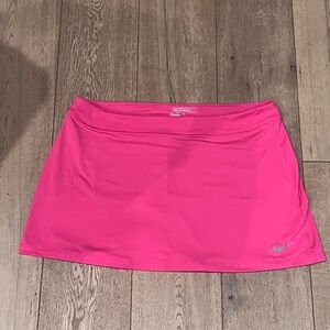 Women's Nike Golf Fairway Drive Athletic Skort in Neon Pink